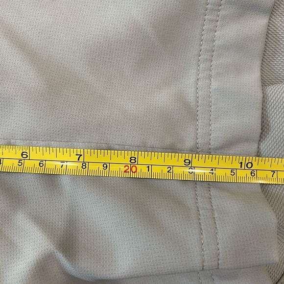 Light Grey Puma golf shorts - Picture 5 of 6